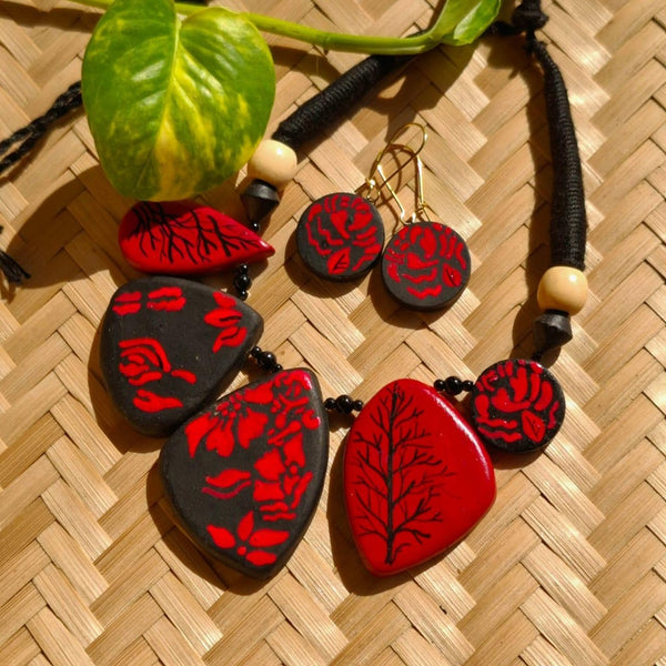 Red Dark Forest Clay Jewellery Set